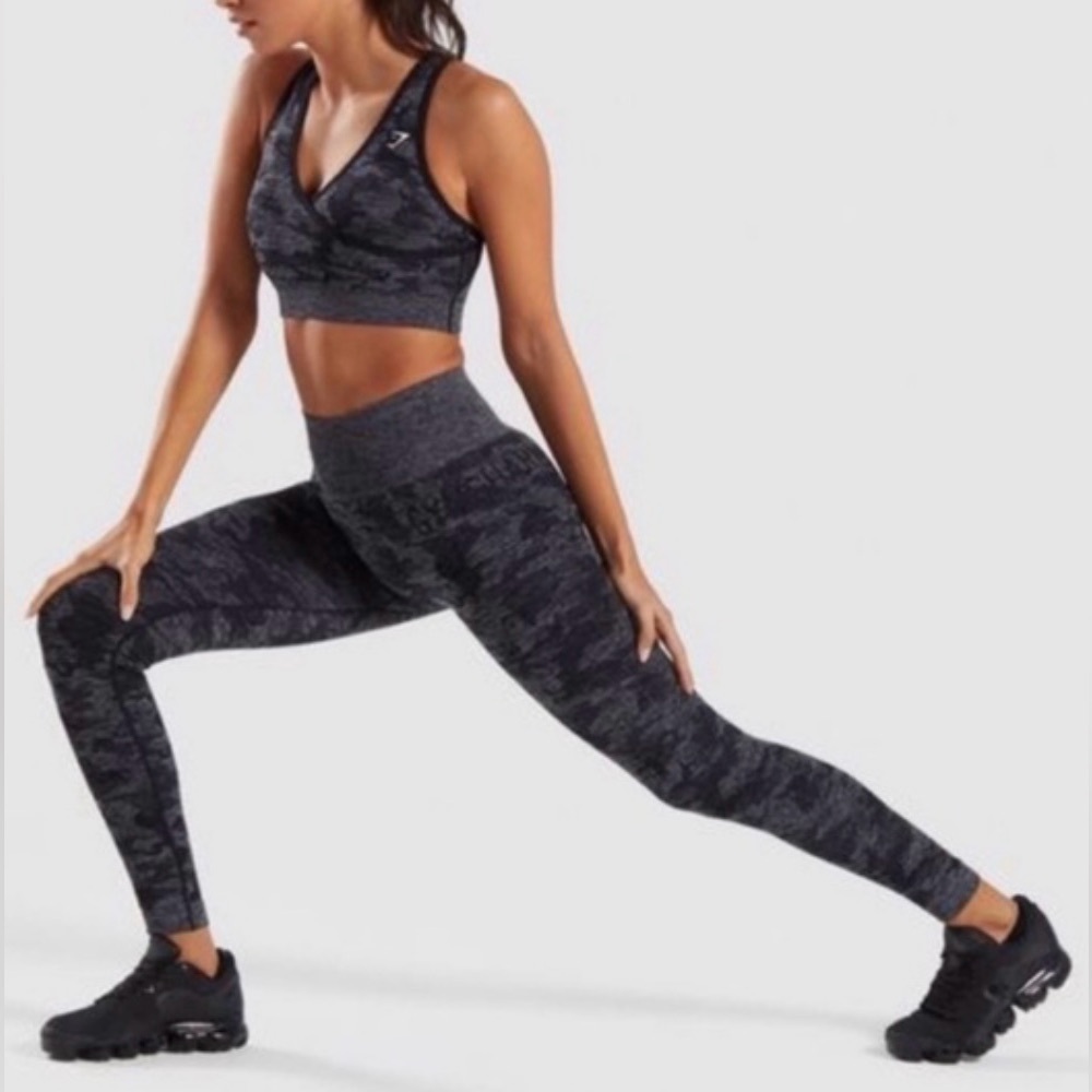 NWOT - Gymshark Camo Seamless Leggings - Black and Gray Camo - 
Size S